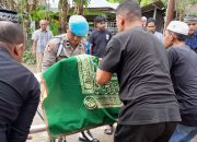 Petugas Gabungan Pos Pengamanan Nataru di Trienggadeng, Bantu Mengantarkan Jenazah