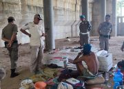 Satpol PP Dan WH amankan PMKS di bawah Jembatan Pango Raya