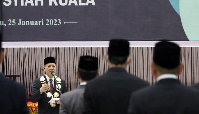 Rektor USK Lantik Pejabat dengan SOTK Baru