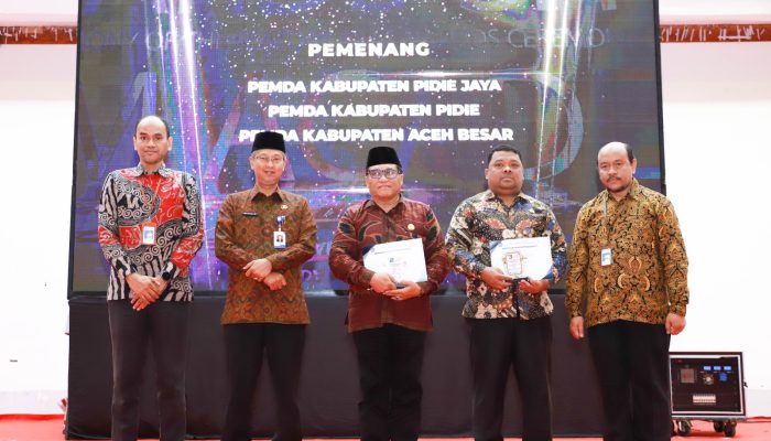 Pemkab Aceh Besar Terima KPPN Award TKD Sangat Baik