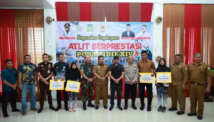 Pemkab Aceh Besar Tepati Janji, Serahkan Rp 3,6 M untuk Bonus Atlet PORA XIV