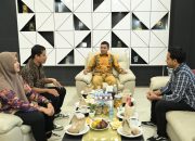 Farid Nyak Umar Diskusi Potensi Kreatif Anak Muda bersama Aceh Bergerak