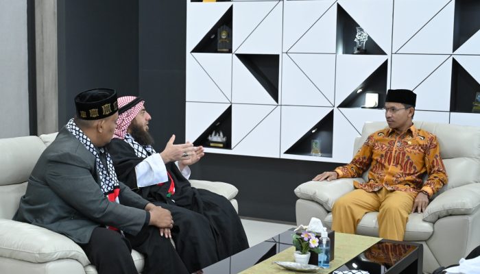 Ketua DPRK Terima Kunjungan Ulama Palestina