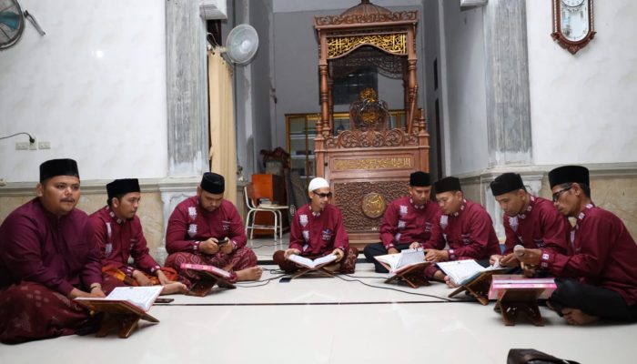 Hiqqah Aceh Besar Meriahkan Nuzulul Quran di Alue Riyueng