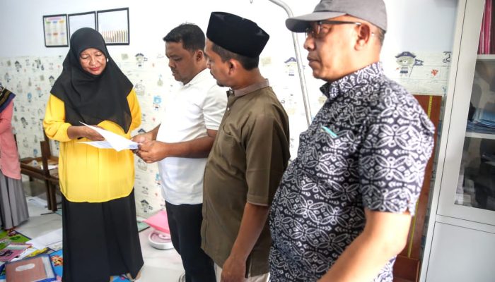 Sekda Tinjau Kesiapan Lubok Batee Wakili Aceh Besar Pada Lomba Gampong Tingkat Provinsi Aceh