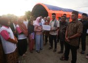 Wakil Ketua DPRA Safaruddin Bantu Korban Kebakaran di Babahrot
