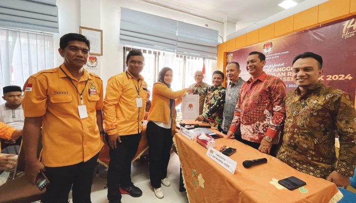 Hanura Banda Aceh Daftarkan Bacaleg 100 Persen,Target Raih Satu Fraksi di DPRK