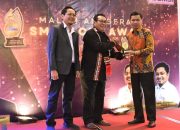 Ketua DPRK Banda Aceh Terima Anugerah SMSI Award 2023