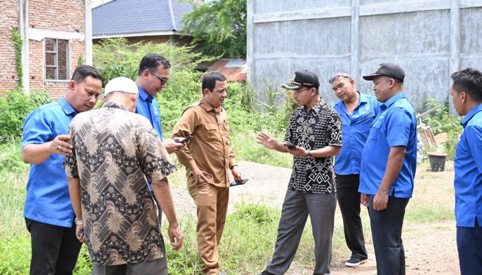Farid Minta Dinas Terkait Benahi Jaringan Pemipaan Air Bersih di Perumahan Warga