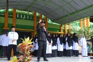 Anggota DPRK Membuka kegiatan Ekstrakurikuler di MIN 5 Banda Aceh