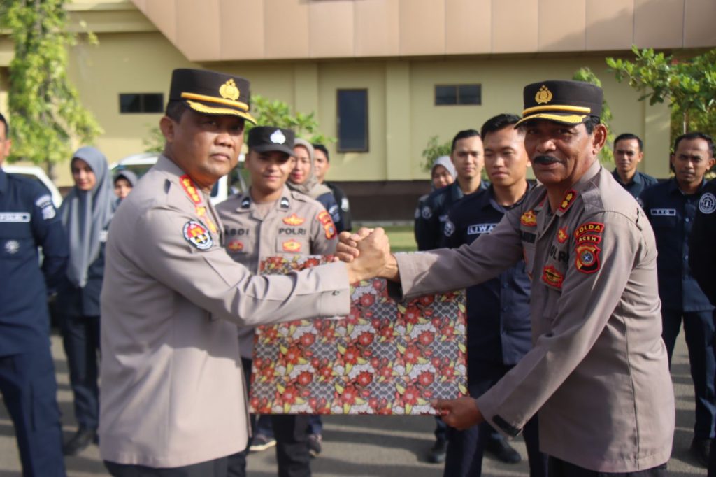 Kabid Humas Polda Aceh Lepas Kasubbid PID Memasuki Purna Bhakti