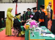 USK Luluskan Dua Wisudawan Disabilitas
