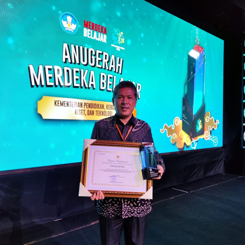 USK Raih Penghargaan PTN Terbaik Pengelola KIP Kuliah