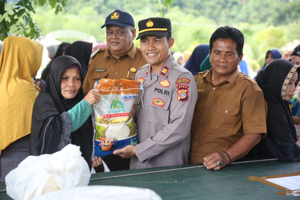 Tekan Inflasi dan Jaga Ketahanan Pangan, Pemkab Aceh Besar Kembali Gelar Pasar Murah di 20 Kecamatan