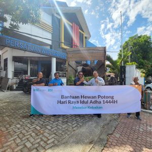 BSI Serahkan Seekor Sapi ke PWI Aceh untuk Dipotong pada Momentum Idul Adha