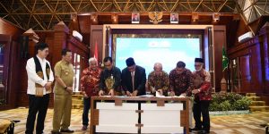 Gubernur Hadiri Pengukuhan Susunan Organisasi Kadin Aceh