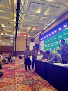 Menteri ESDM dan Penjabat Gubernur Aceh Jadi Saksi Penandatanganan Perjanjian Komitmen Kerjasama Pengembangan WKP Panas Bumi Seulawah PT. PGE Tbk dan PT. PEMA