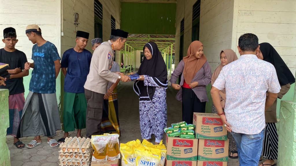 Dirbinmas Polda Aceh Gelar Jum’at Berkah di Panti Asuhan Yayasan Penyantun Islam