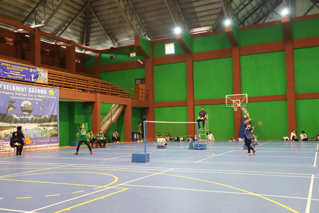 Tunggal Putra dan Putri USK Tundukan Pebulutangkis Malaysia di Ajang Internasional