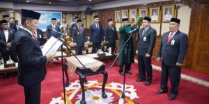 Penjabat Gubernur Lantik Direksi Bank Aceh Syariah