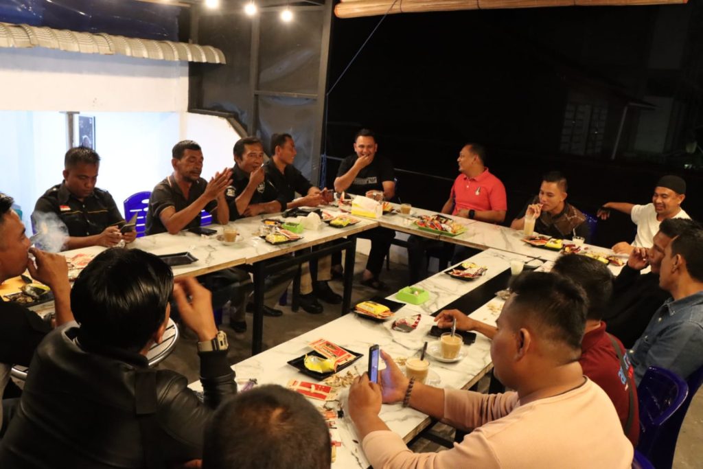 Ngopi Bareng, Kapolres Simeulue Ajak Wartawan Sinergi Jaga Kamtibmas