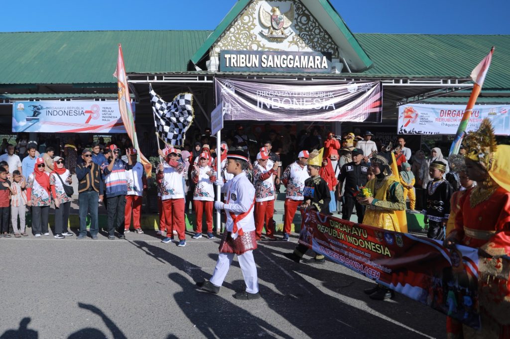 Walikota Banda Aceh Lepas Pawai Budaya dan Karnaval
