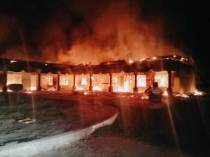 Pesantren Modern Gontor 8 Terbakar, Delapan unit Damkar Padamkan Api