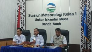 BMKG Imbau Warga Waspadai Hujan Lebat dan Gelombang Tinggi di Aceh