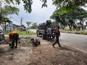 Jelang Kunker Wapres RI, DLH Aceh Besar Bersihkan Kawasan Blang Bintang