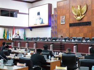 Asisten I Sampaikan Nota Keuangan dan Rancangan Qanun Aceh Tentang APBA 2024