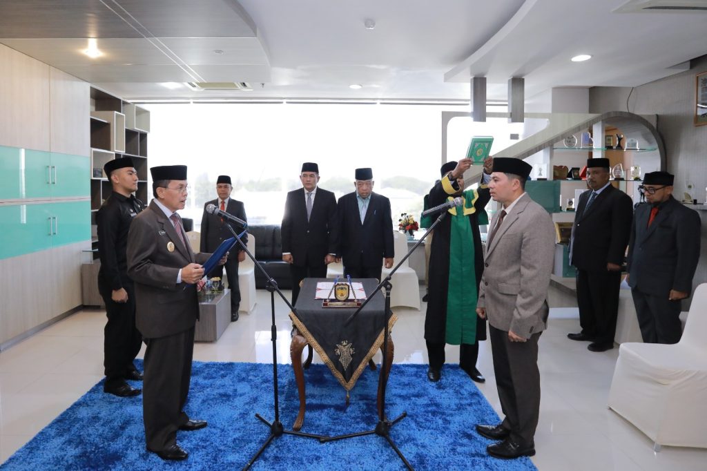 Pj Wali Kota Banda Aceh Lantik Wahyudi Sebagai Pj Sekda