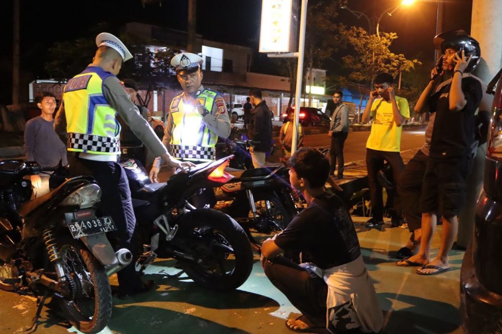 Gelar Razia Cipkon, Polres Aceh Barat Amankan 9 Unit Sepmot Knalpot Bronk