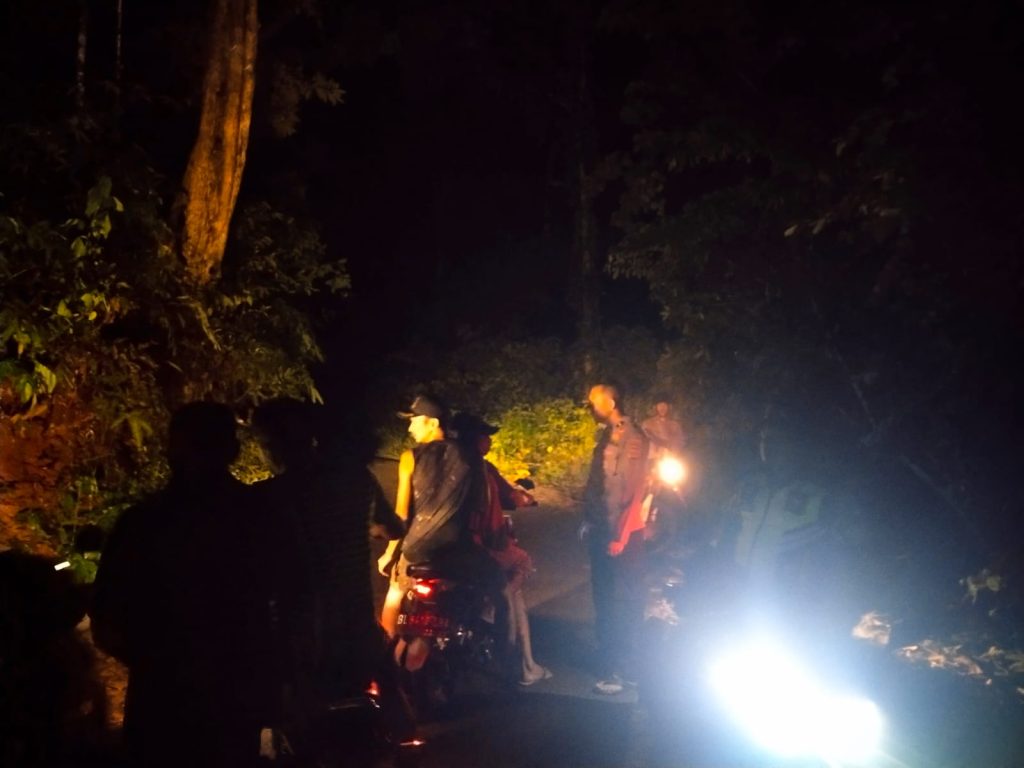Dua Warga Leupung Terbawa Arus Sungai, Seorang Ditemukan Meninggal
