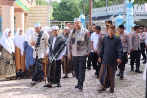 Kapolda Aceh Silaturahmi ke Dayah Ruhul Fata Seulimum