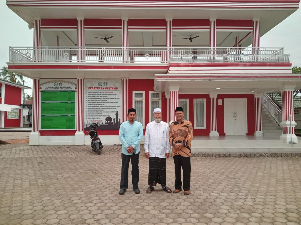 Kakankemenag Aceh Besar Tinjau Lokasi Upacara Hari Santri 2023 di Dayah Muta’allimin