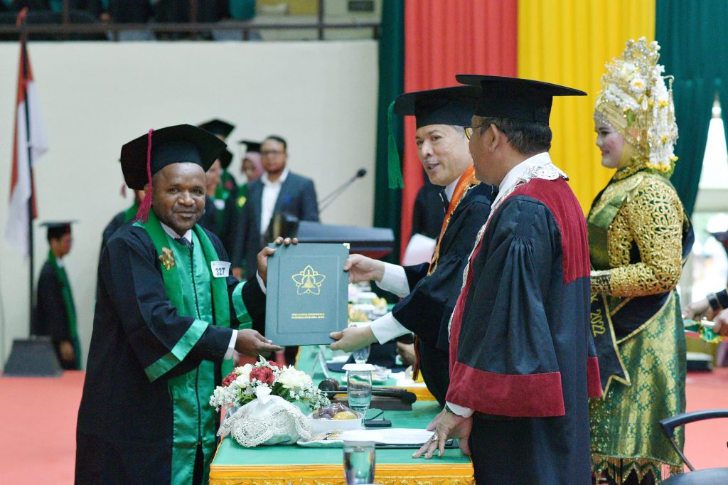 USK Wisudakan 2.745 Lulusan