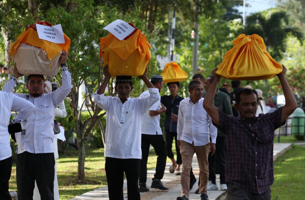 Ribuan Tamu Undangan Hadiri Maulid Raya Banda Aceh
