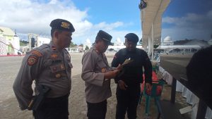 Personel Brimobda Polda Aceh Lakukan Sterilisasi Tribun MTQ Ke-36