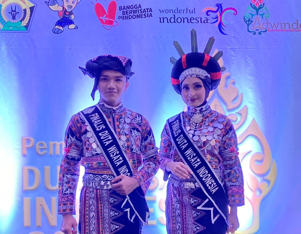Agam Vima dan Inong Raisya Dinobatkan sebagai The Most Popular Duwis Talk 2023