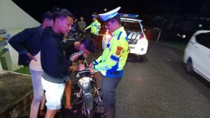 Antisipasi Balap Liar, Sat Lantas Polres Aceh Selatan Patroli Malam Hari