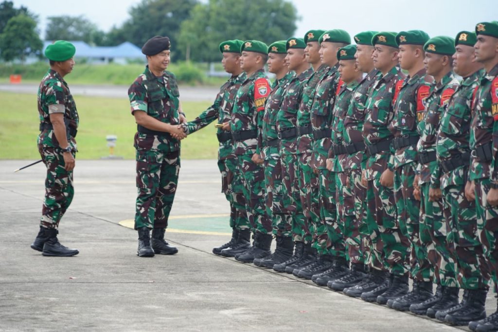 Kasum TNI Lepas Keberangkatan Prajurit Satgas Yonif 116/GS ke Papua