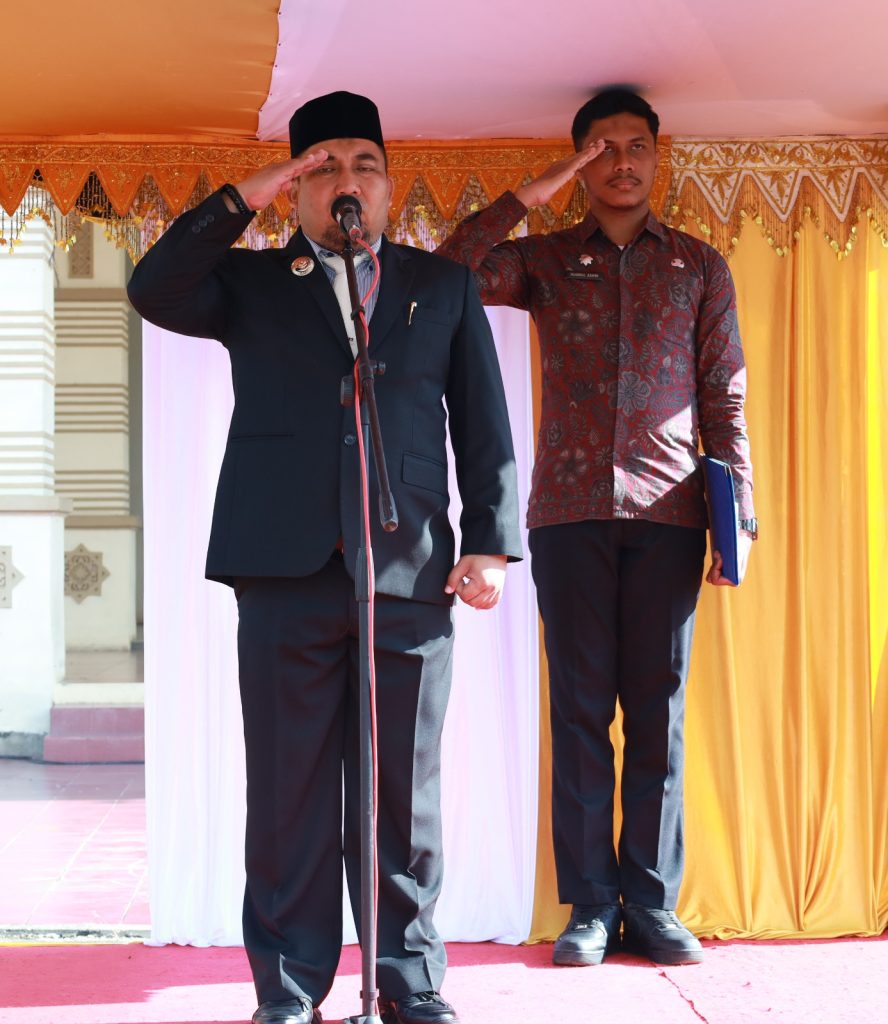 Pj Bupati Aceh Besar Irup Hari Ibu ke-95 di Kota Jantho