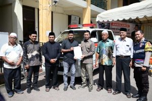 Ketua DPRK Banda Aceh Serahkan Ambulans untuk Masyarakat Gampong Laksana