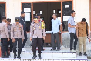 Kapolres Aceh Besar Monitoring Rapat Pleno Pemilu 2024 di PPK Lembah Seulawah
