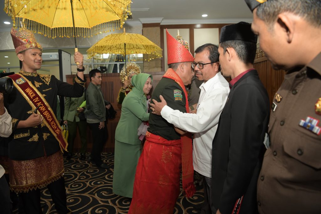 Asisten 1 Sekda Aceh Sambut Kedatangan Pangdam Iskandar Muda