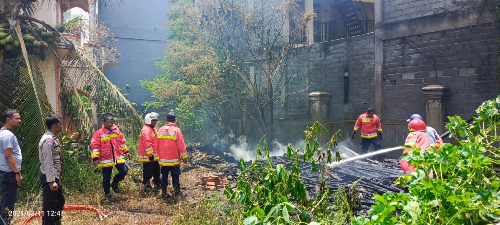 Kebakaran Hanguskan Pondok Singgahan di Limpok