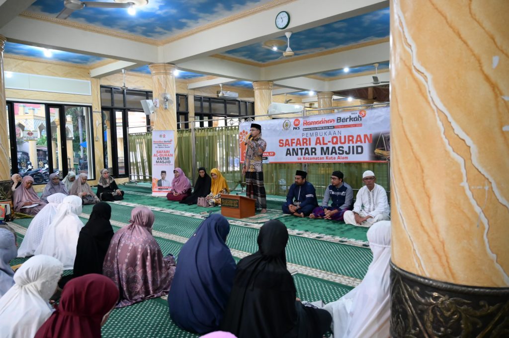 Ketua DPRK Buka Kegiatan Safari Al-Qur’an Antar Masjid se Kecamatan Kuta Alam