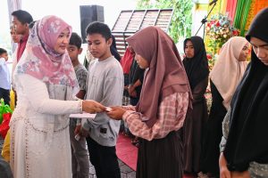 TP PKK Aceh Besar Santuni 40 Anak Yatim dan Buka Puasa Bersama
