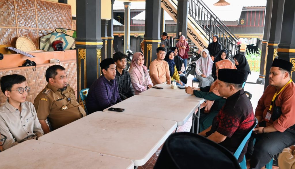 Kunjungi Pemondokan Kontingen MTR ke-23 Aceh Besar, Pj Bupati Iswanto: Tetap Semangat dan Optimis