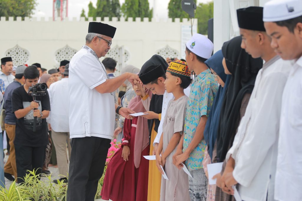 Solusi Bangun Andalas Santuni 100 Anak Yatim di Aceh Ramadan Festival 2024